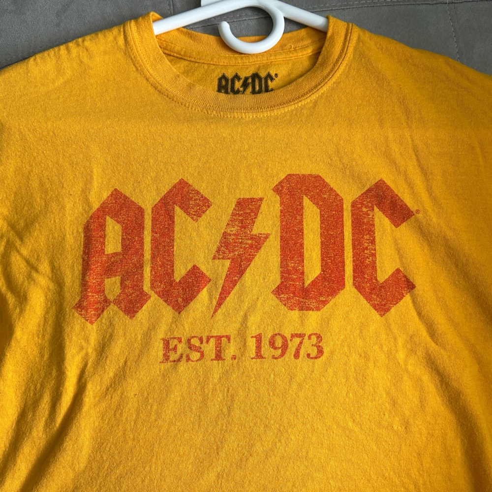 AC/DC Graphic Short Sleeve Distressed Cropped Tee